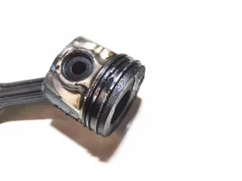 Volkswagen Golf III Piston avec bielle 028H