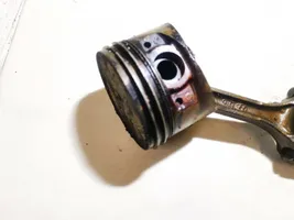 Hyundai Trajet Piston avec bielle 