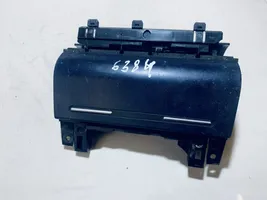 Audi A4 S4 B6 8E 8H Peleninė panelėje 8e0857951f