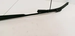 Nissan X-Trail T30 Front wiper blade arm 