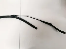 Renault Megane II Front wiper blade arm bg8200036916