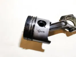 Hyundai Lantra II Piston with connecting rod 