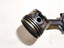 Volvo 850 Piston avec bielle 