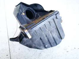 Volkswagen PASSAT B5 Air filter box 