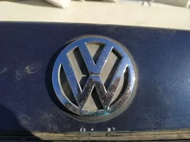 Volkswagen PASSAT B5 Gamintojo ženkliukas 