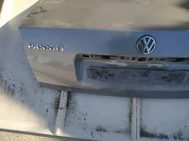 Volkswagen PASSAT B5 Tylna klapa bagażnika 