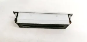 Ford Galaxy Dysze / Kratki środkowego nawiewu deski rozdzielczej 7D0820953