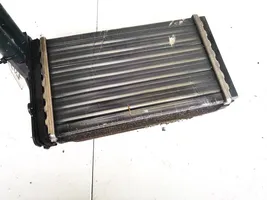 Volkswagen PASSAT B5 Radiateur de chauffage 8d1819031b