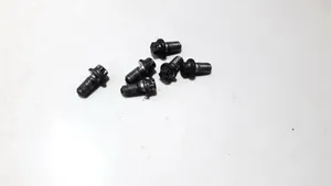 Opel Zafira B Nuts/bolts 