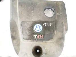 Volkswagen Bora Copri motore (rivestimento) 038103925aj