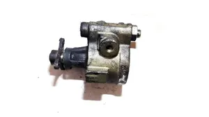 Renault Laguna I Power steering pump 