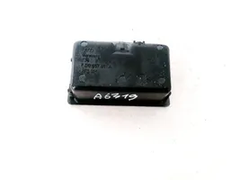 Audi A4 S4 B5 8D Peleninė panelėje 8D0857961A