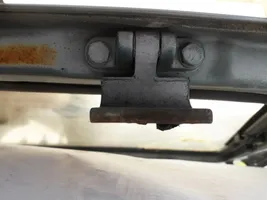 Volkswagen Golf II Tailgate/trunk/boot hinge 