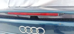 Audi A4 S4 B5 8D Kolmas/lisäjarruvalo 