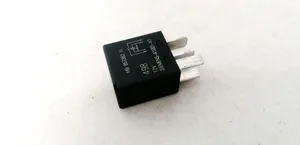 Mitsubishi Space Star Other relay MB953382