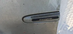 Mercedes-Benz E W211 Moulure, baguette/bande protectrice d'aile sidabrine