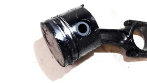 Hyundai Lantra II Piston with connecting rod 262