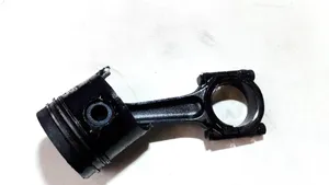 Hyundai Lantra II Piston with connecting rod 262