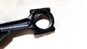 Hyundai Lantra II Piston with connecting rod 262