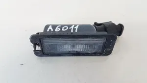 Volkswagen Fox Lampa oświetlenia tylnej tablicy rejestracyjnej 1JE943021A