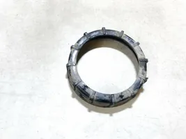 Nissan X-Trail T30 Bague de verrouillage pour réservoir de carburant 