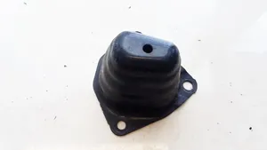 Nissan Qashqai+2 Support de pare-chocs arrière LH85213