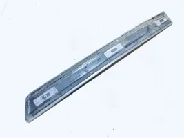 Audi A3 S3 8P Rivestimento passaruota posteriore 8p3853984