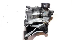 KIA Carens II Engine mounting bracket 