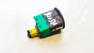 Hyundai Santa Fe Passenger airbag on/off switch 