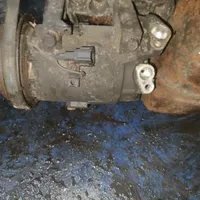 Nissan Almera N16 Ilmastointilaitteen kompressorin pumppu (A/C) 