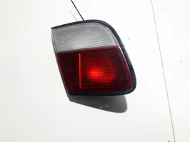 Nissan Almera Lampy tylnej klapy bagażnika A06HBL