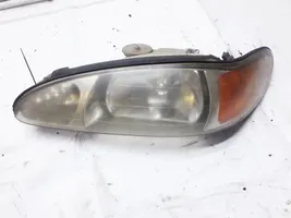 Ford Escort Lampa przednia F7C613006A