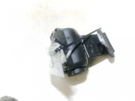 Volkswagen PASSAT B5 Middle seatbelt (rear) 3b0857813b