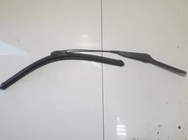 Renault Kangoo I Front wiper blade arm 