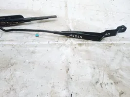 Volvo S40, V40 Front wiper blade arm 