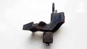 Toyota Prius (XW20) Engine mounting bracket 