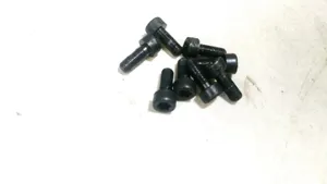 Volvo C30 Nuts/bolts 