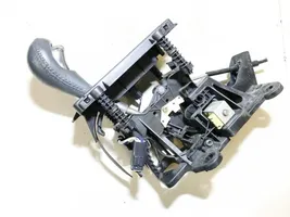 Buick LaCrosse I Pavarų perjungimo mechanizmas (kulysa) (salone) 15723330