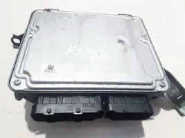 Toyota Auris 150 Sterownik / Moduł ECU 0281013413