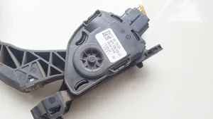 Audi A5 8T 8F Accelerator throttle pedal 8k1723523