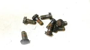 KIA Carnival Nuts/bolts 