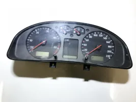 Volkswagen PASSAT B5 Speedometer (instrument cluster) 3b0919861k