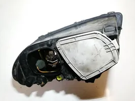 Chrysler Voyager Lampa przednia 04857702