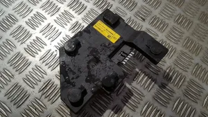 Opel Vectra B Cubierta del soporte de la lámpara de la luz trasera 90568049