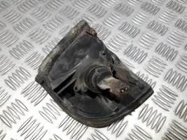 Nissan Sunny Indicatore di direzione anteriore 012151561