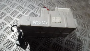 Toyota RAV 4 (XA20) Fuse box set 82733