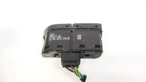 Ford Focus Bouton de dégivrage pare-brise AM5T18K574AB