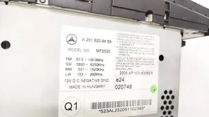 Mercedes-Benz R W251 Panel / Radioodtwarzacz CD/DVD/GPS A2518209489