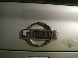 Nissan Primera Ražotāja emblēma 