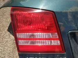 Dodge Journey Lampy tylnej klapy bagażnika 